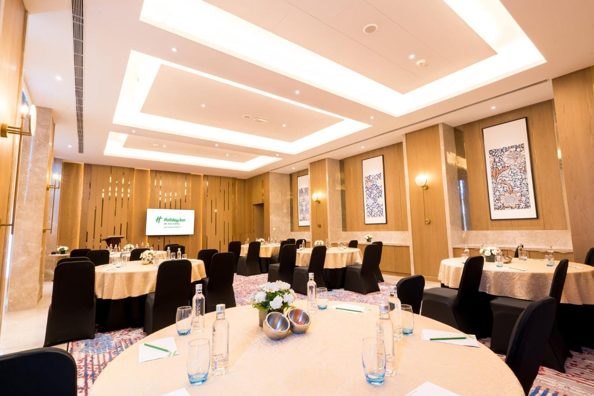Holiday Inn Lucknow Airport By Ihg المظهر الخارجي الصورة