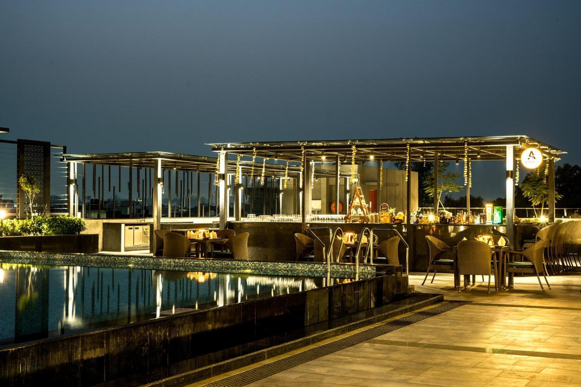 Holiday Inn Lucknow Airport By Ihg المظهر الخارجي الصورة